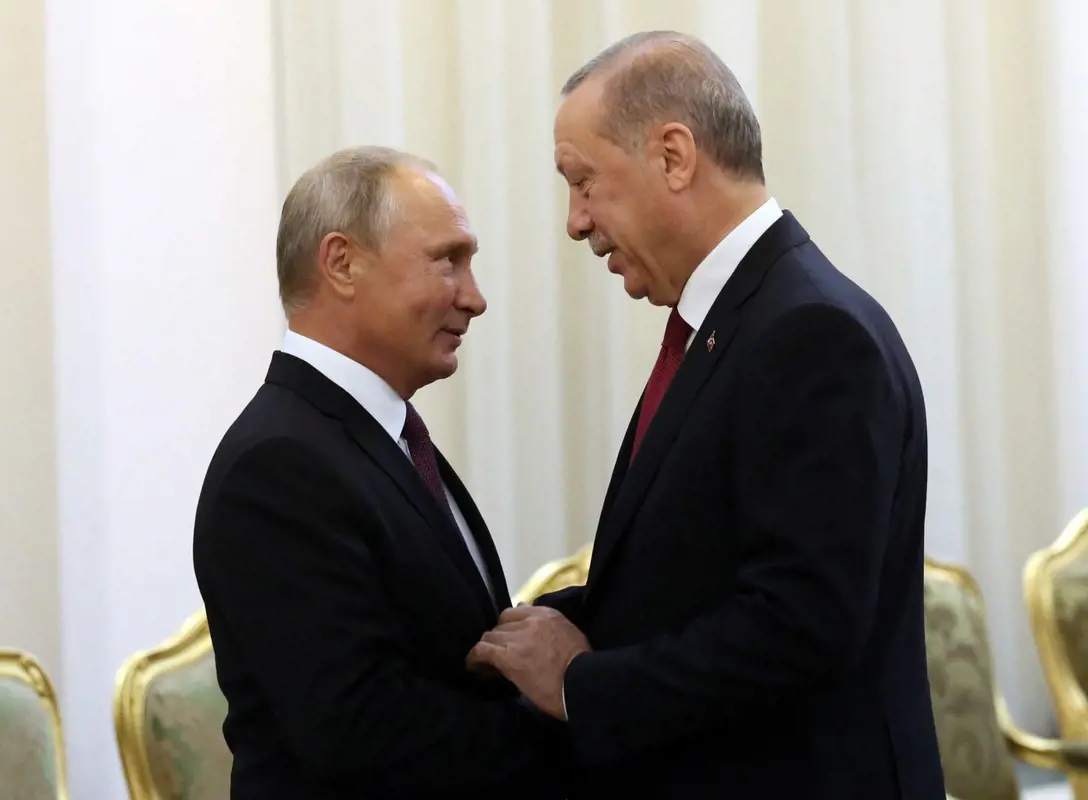 Putyin és Erdogan tűzszünetet kötött, segítenének a menekülteknek hazatérni Szíriába