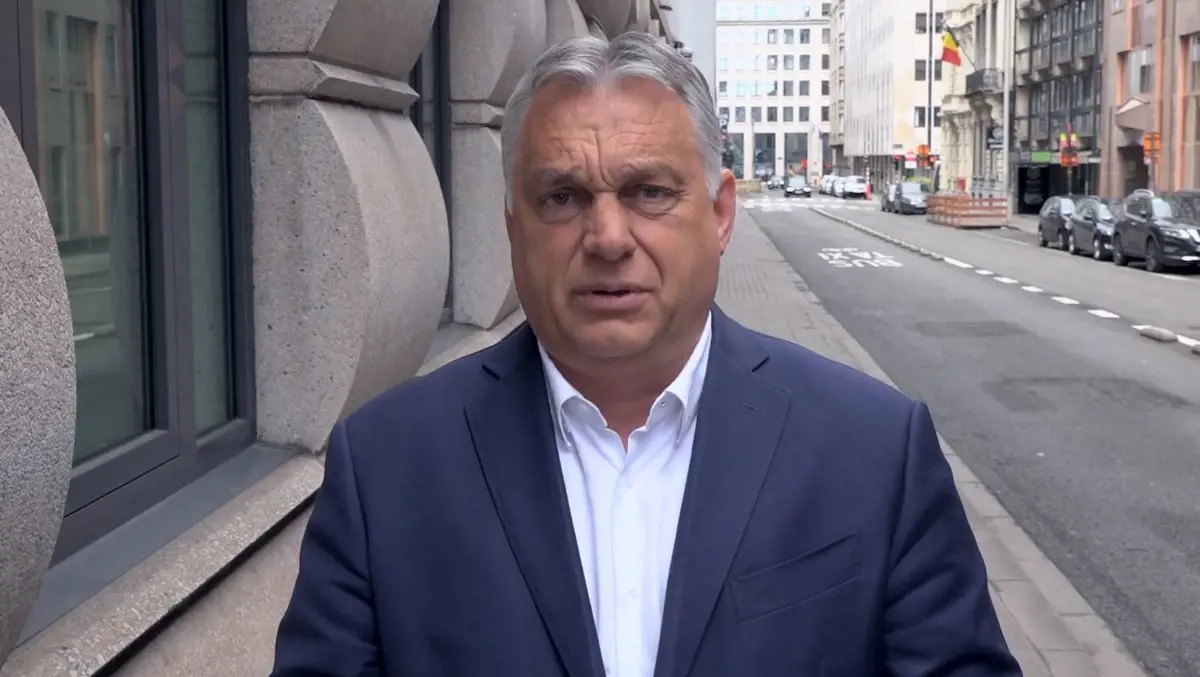 Orbán a brüsszeli csúcs témáiról szóló videójában nem említette a minszki "gépeltérítést"