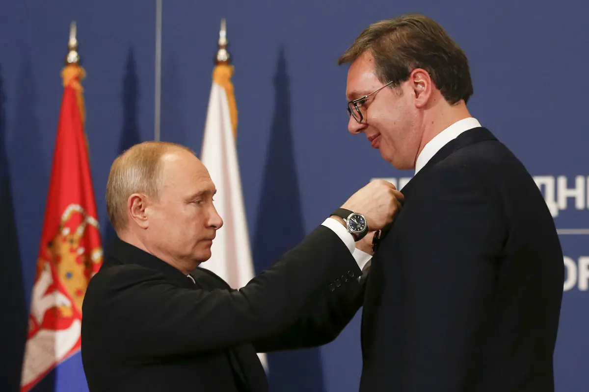Putyin berágott „szláv testvéreire”: szerb lőszereket használ az ukrán hadsereg