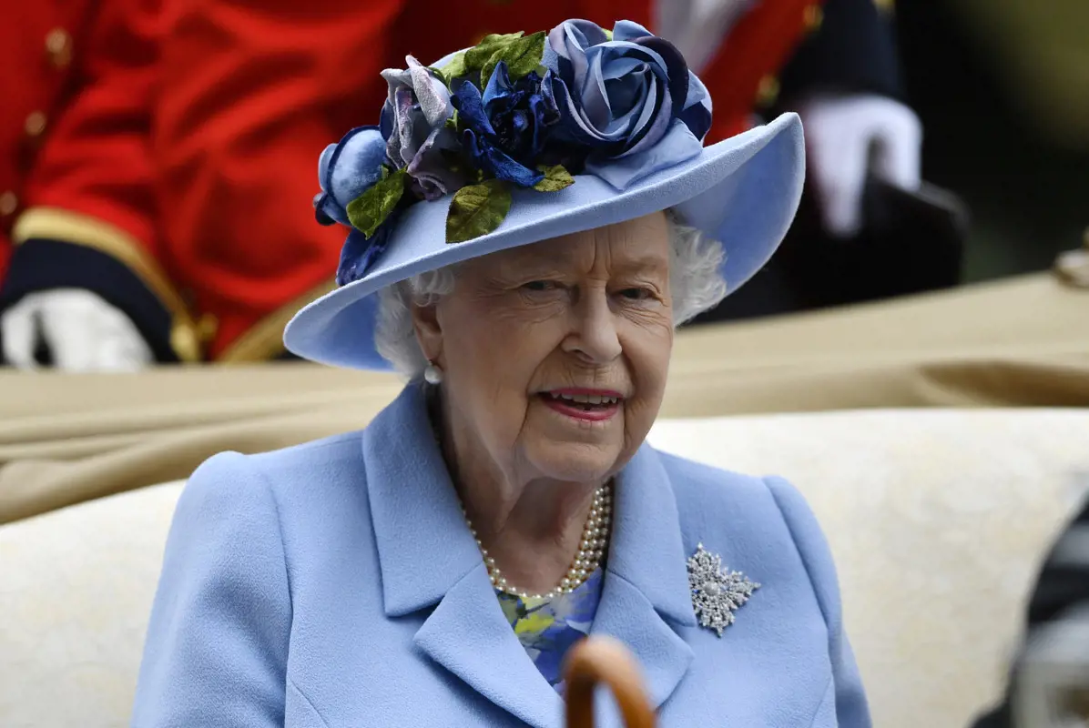 II. Erzsébet halálával nemzeti gyász kezdődött az Egyesült Királyságban