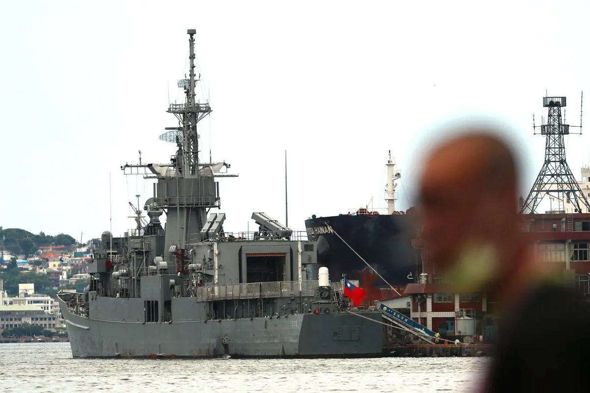 Kína hadihajói ismét megsértették Tajvan nem hivatalos ütközőövezetének határát