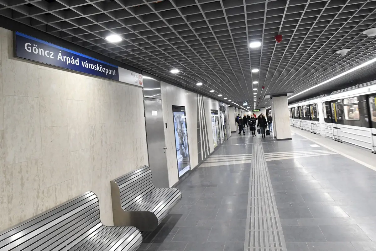 Felújítás: pótlóbusz jár a 3-as metró helyett Kőbánya-Kispest és a Göncz Árpád városközpont között