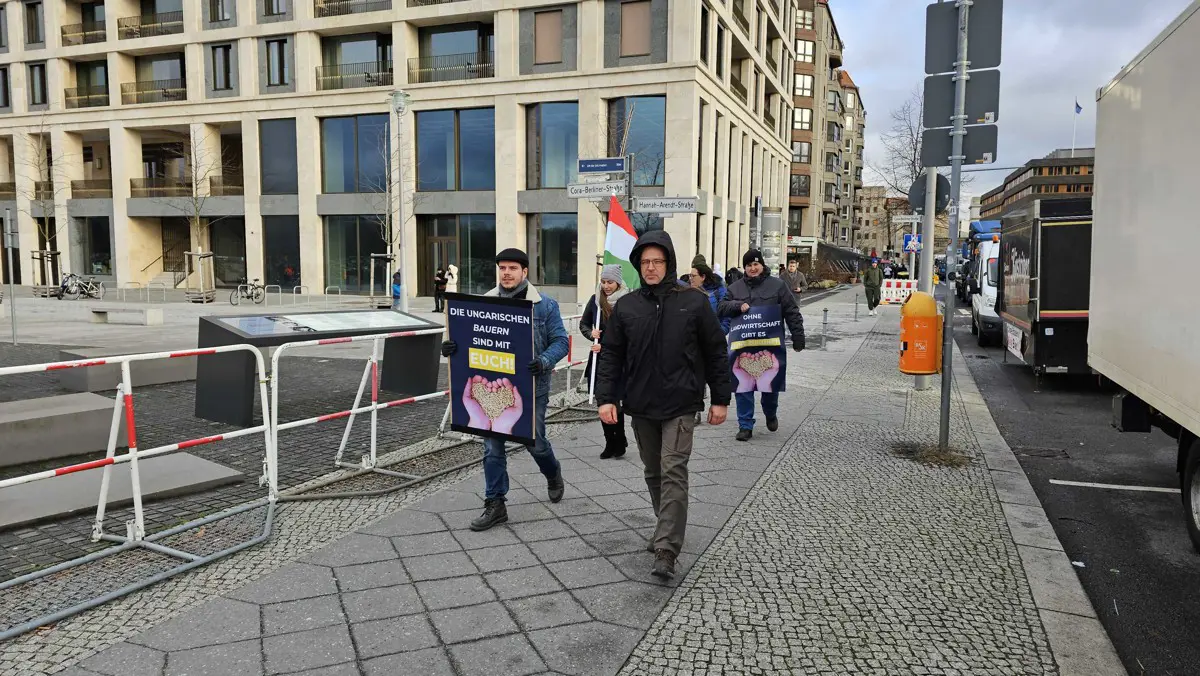 Jobbik-Konzervatívok: A német gazdák már kiálltak az érdekeikért – most a magyarok jönnek!