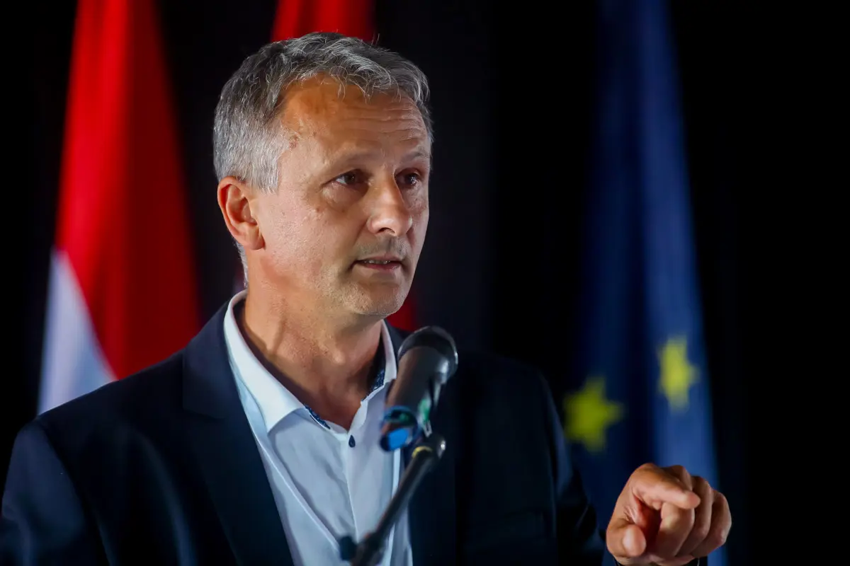 Adorján Béla: Készüljenek, mert a Jobbik örök!