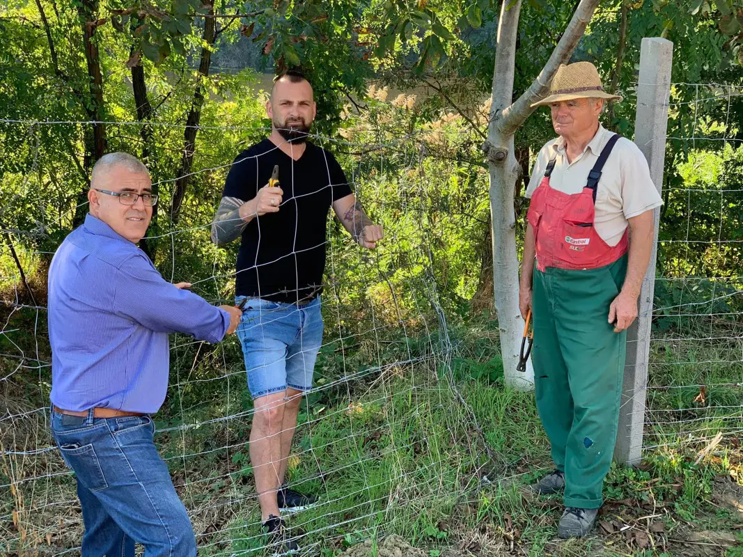 A fideszes Kovács Sándor most egy magánterületre tenné rá a kezét, a 73 éves tulajdonos kerítéssel védené tulajdonát
