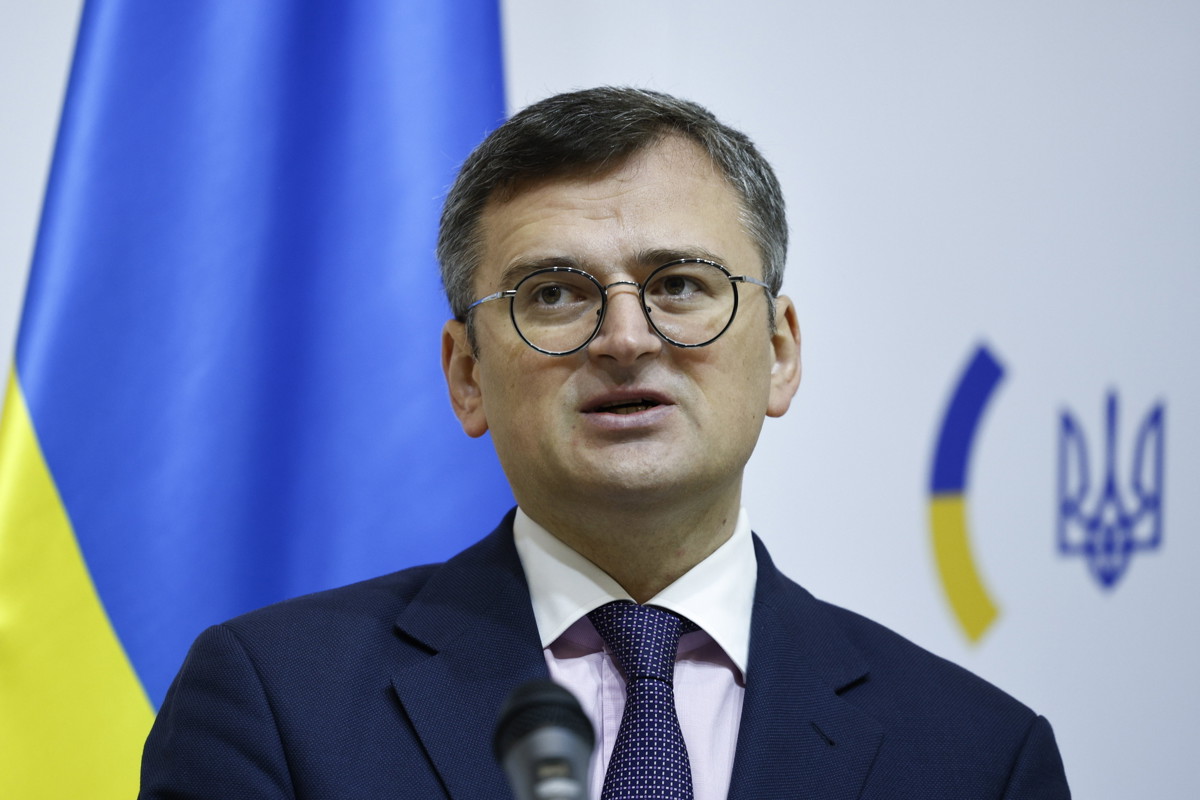 Kínába látogat az ukrán külügyminiszter, a háború lezárásának lehetőségeiről tárgyal