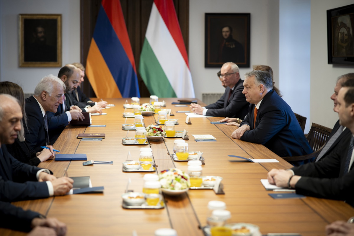 Orbán: nagyot fejlődhet a gazdasági-kereskedelmi együttműködés Örményországgal