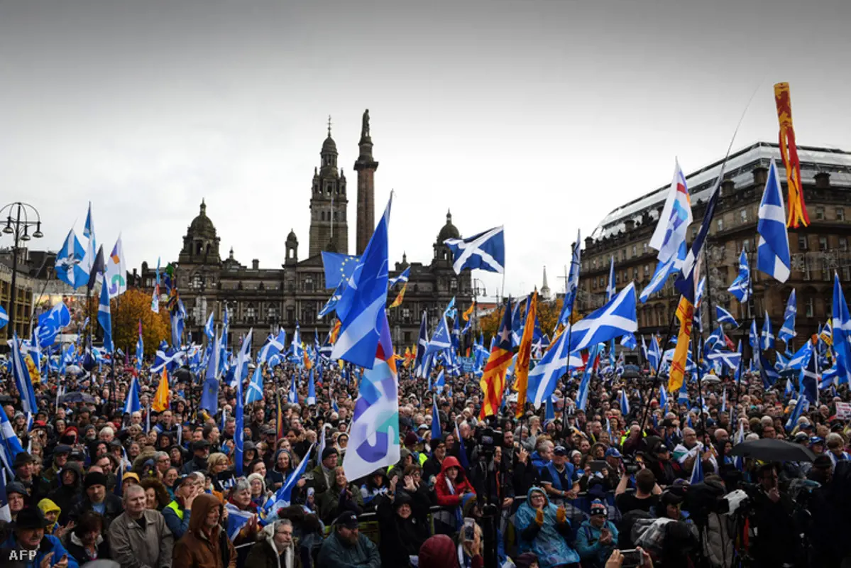 Húszezren tüntettek a skót függetlenségért