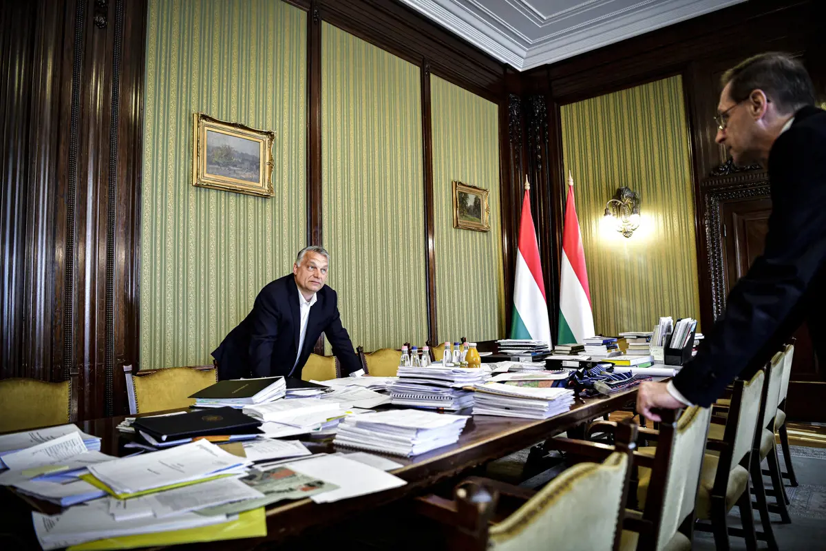 Orbán: a gazdaságvédelmi akciótervet, a beruházásokat és a munkahelyteremtést kell szolgálnia a költségvetésnek