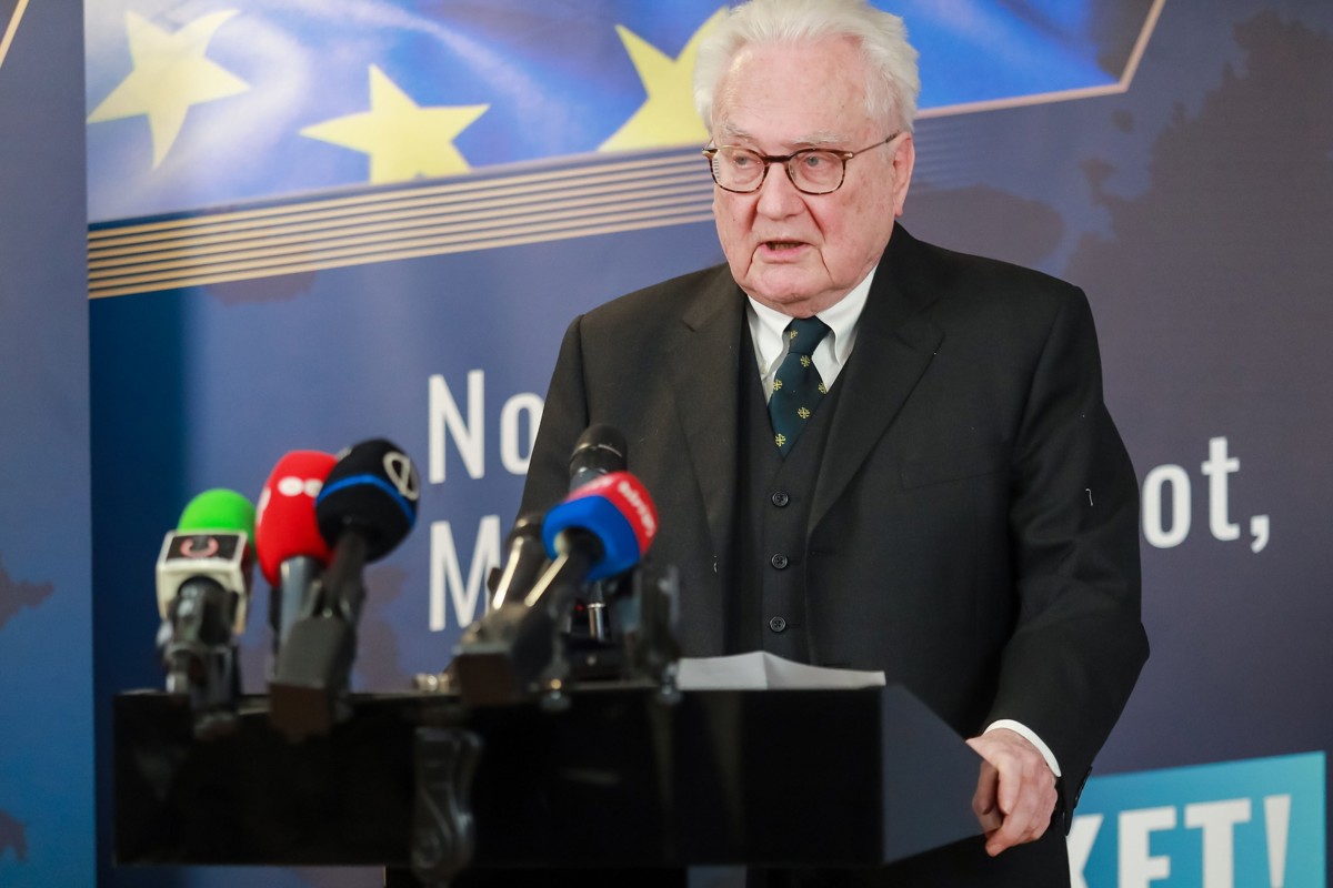 Róna Péter: Magyarország európai tagsága nemzeti minimum!
