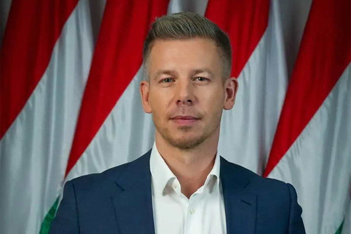 Miniszterekről tett bejelentést Magyar Péter