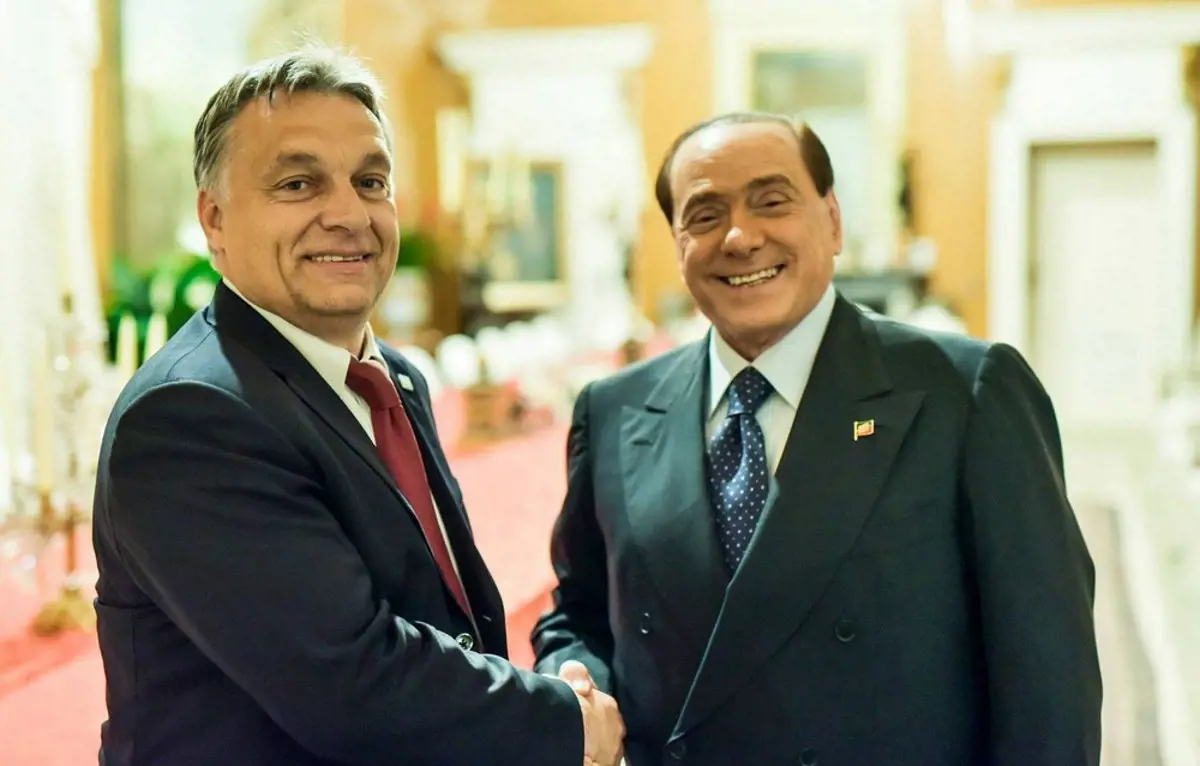 Berlusconi visszatért: EP-képviselő lesz