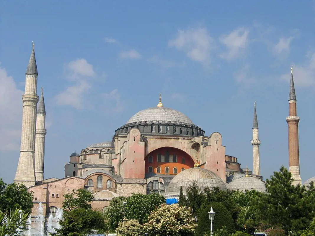 A pápának sem tetszik, hogy mecsetté alakítják át az isztambuli bazilikát