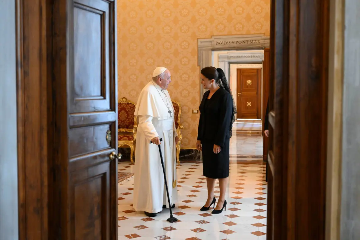 Novák Katalin a háborúról egyeztetett Ferenc pápával a Vatikánban