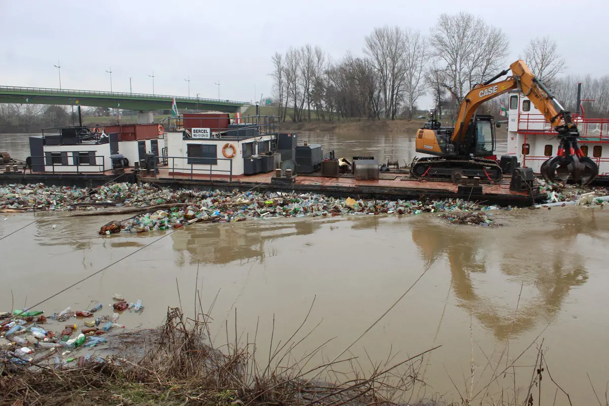 A Tisza szennyezéséért a Coca-Cola is felelős a Greenpeace szerint