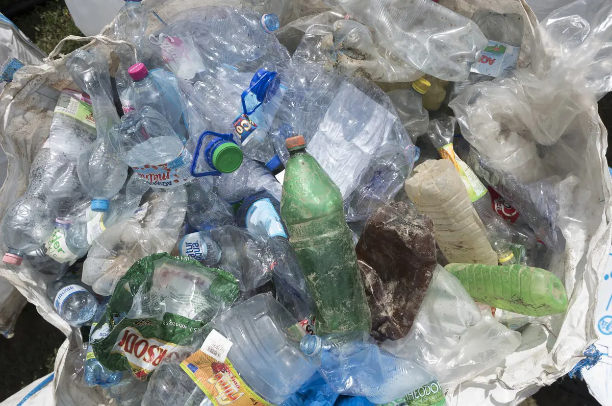 15 tonna hulladékot gyűjtöttek össze a Felső-Tiszán