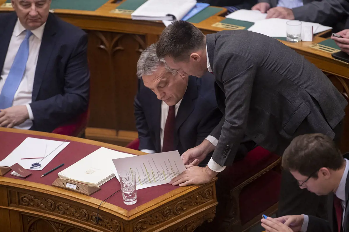 Több mint 120 milliárd forintot kell idén visszafizetnie Magyarországnak a letelepedésikötvény-biznisz miatt