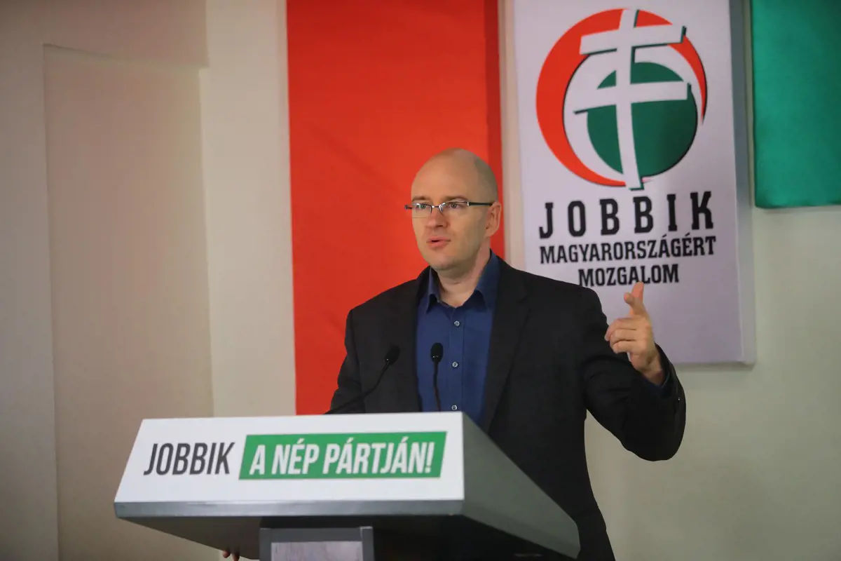 Konzultációt indít a Jobbik a lakhatási helyzet miatt