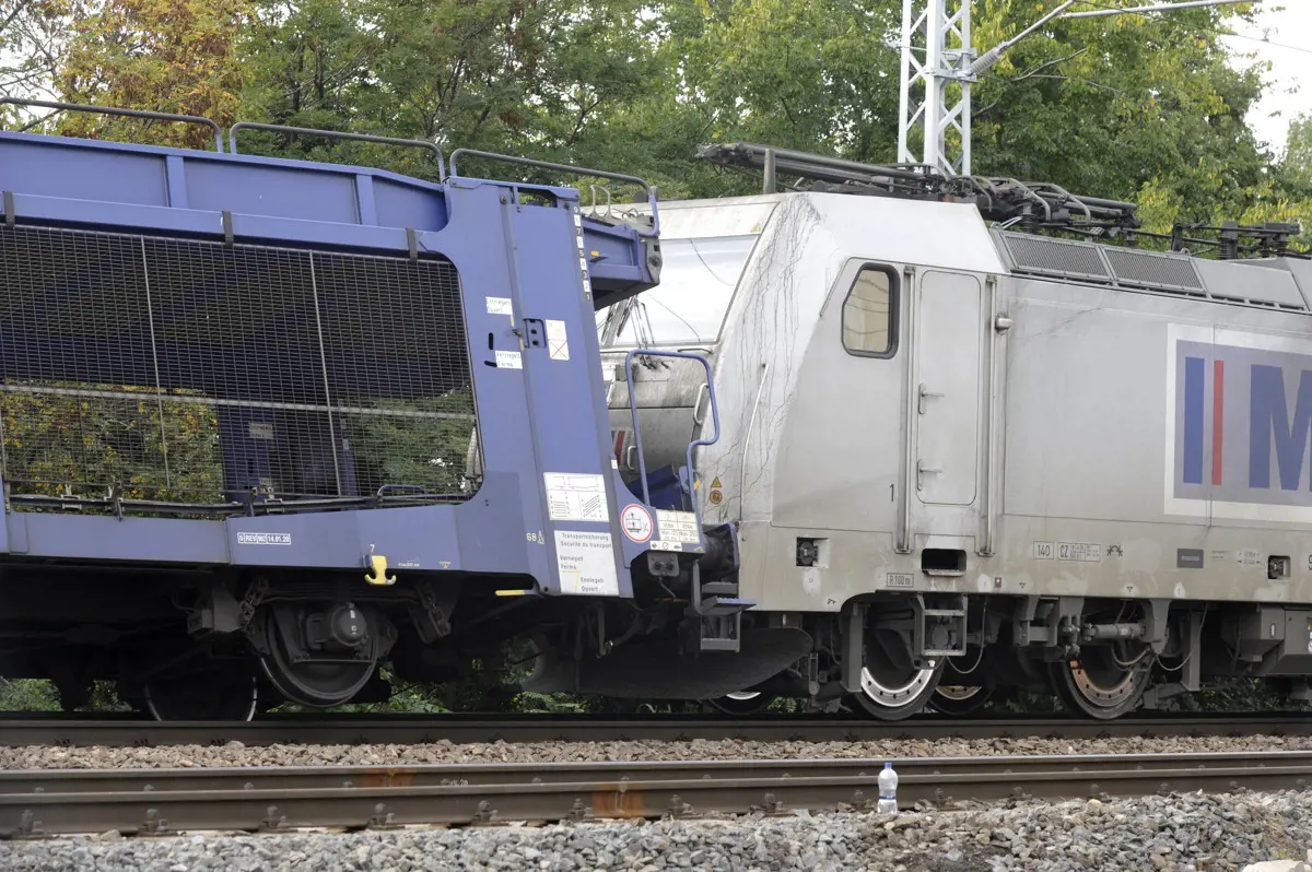 Két vonat ütközött össze Ferencvárosnál