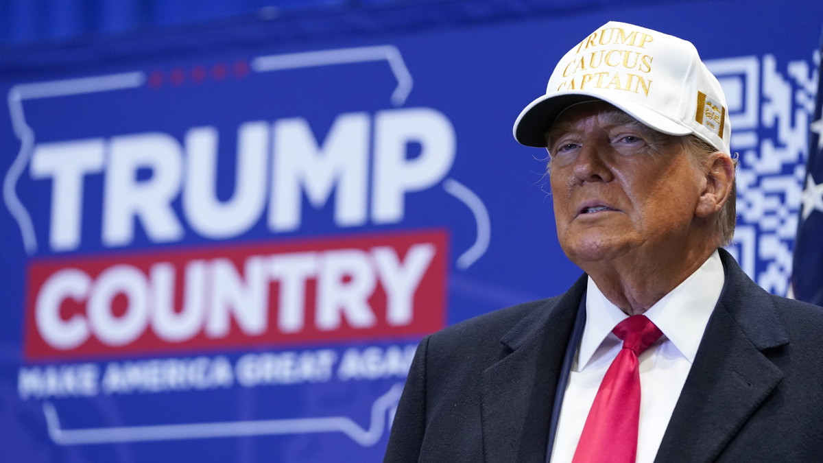 Donald Trump magabiztosan húzta be az első republikánus előválasztási győzelmet