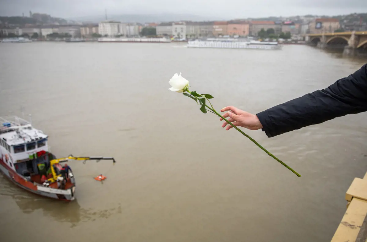 Bekerült a budapesti hajókatasztrófa híre a külföldi lapokba