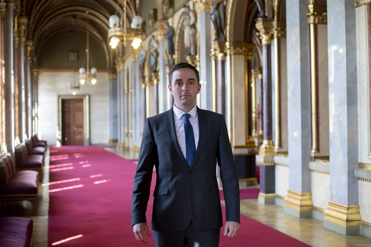 Feltörték a Jobbik kampányfőnökének levelezését, majd orosz üzenetek jelentek meg rajta