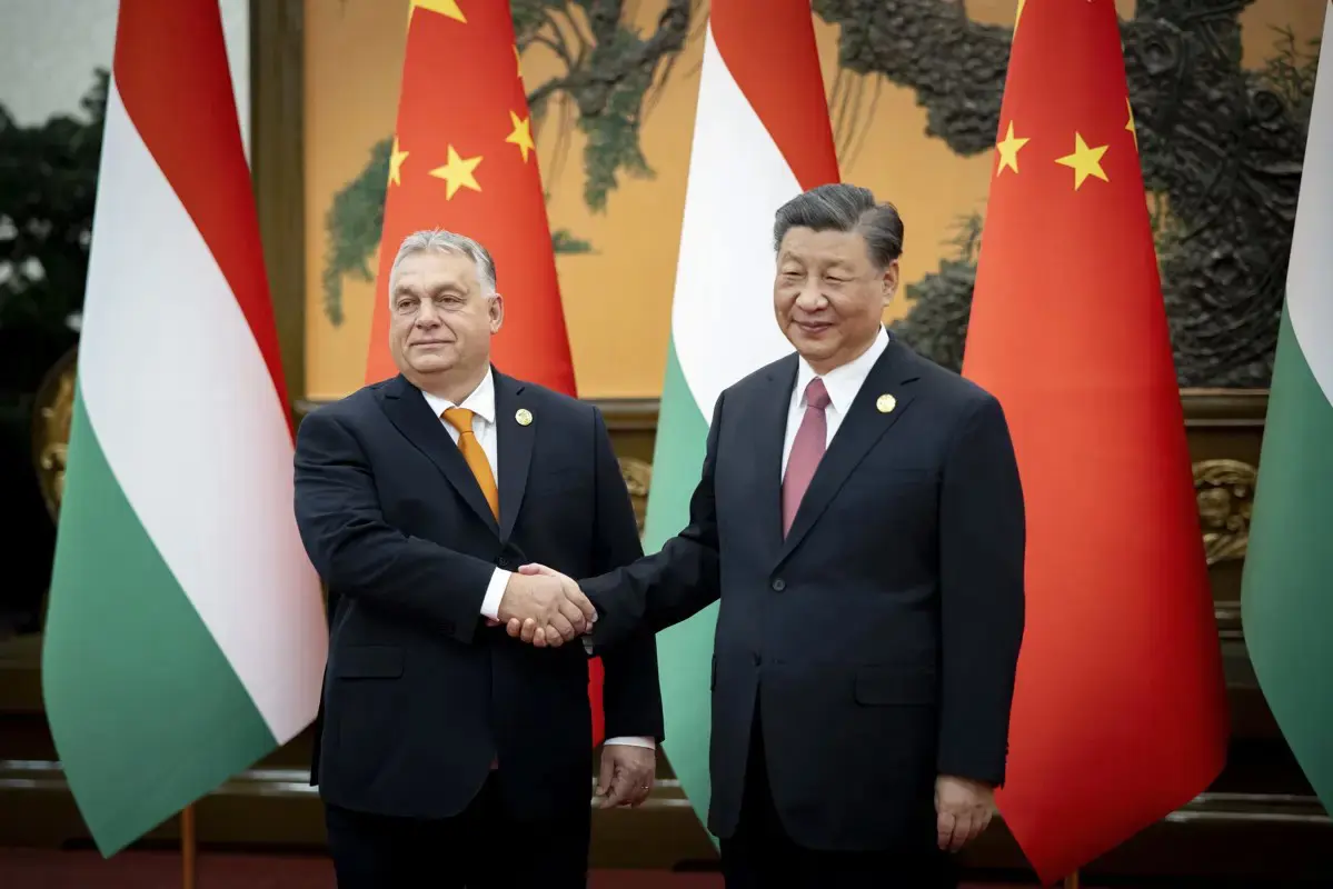 Orbán Viktor és Sulyok Tamás meghívására érkezik május 8-án a kínai elnök Magyarországra