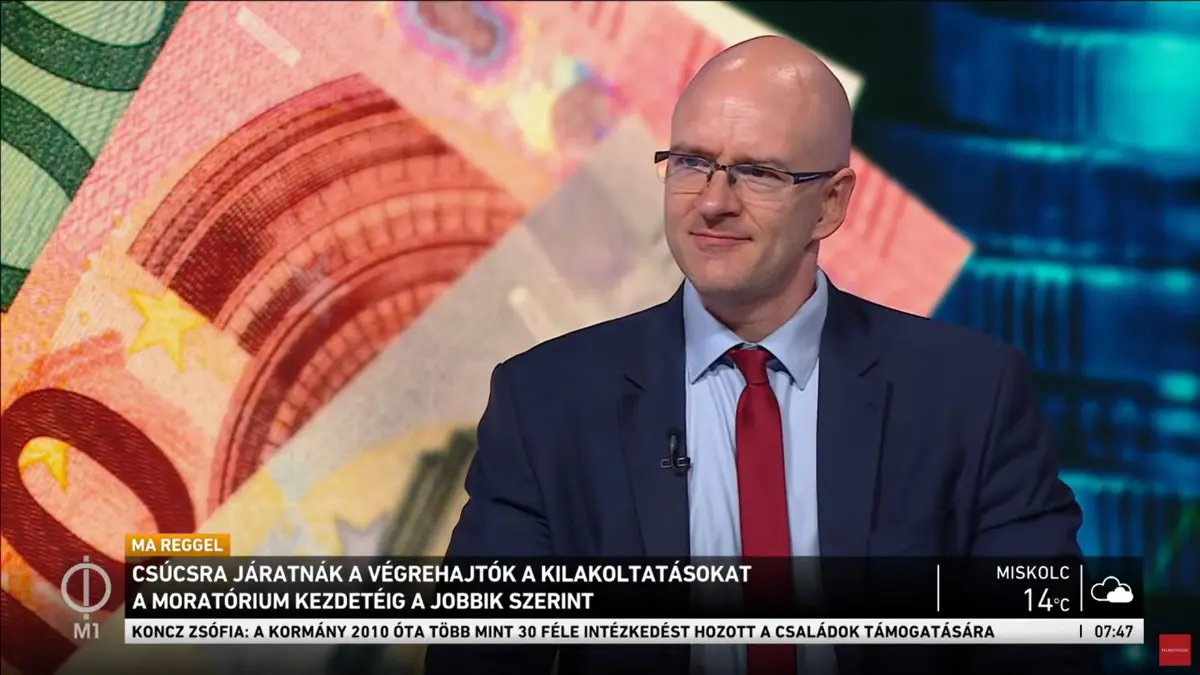 A devizakárosultak követeléslistáját viszi be a parlamentbe Z. Kárpát Dániel