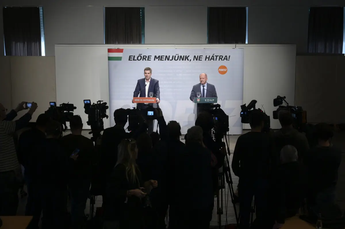 Orbáni infláció: egy év alatt 11 millió forinttal lett drágább a Fidesz balatonfüredi frakciózása