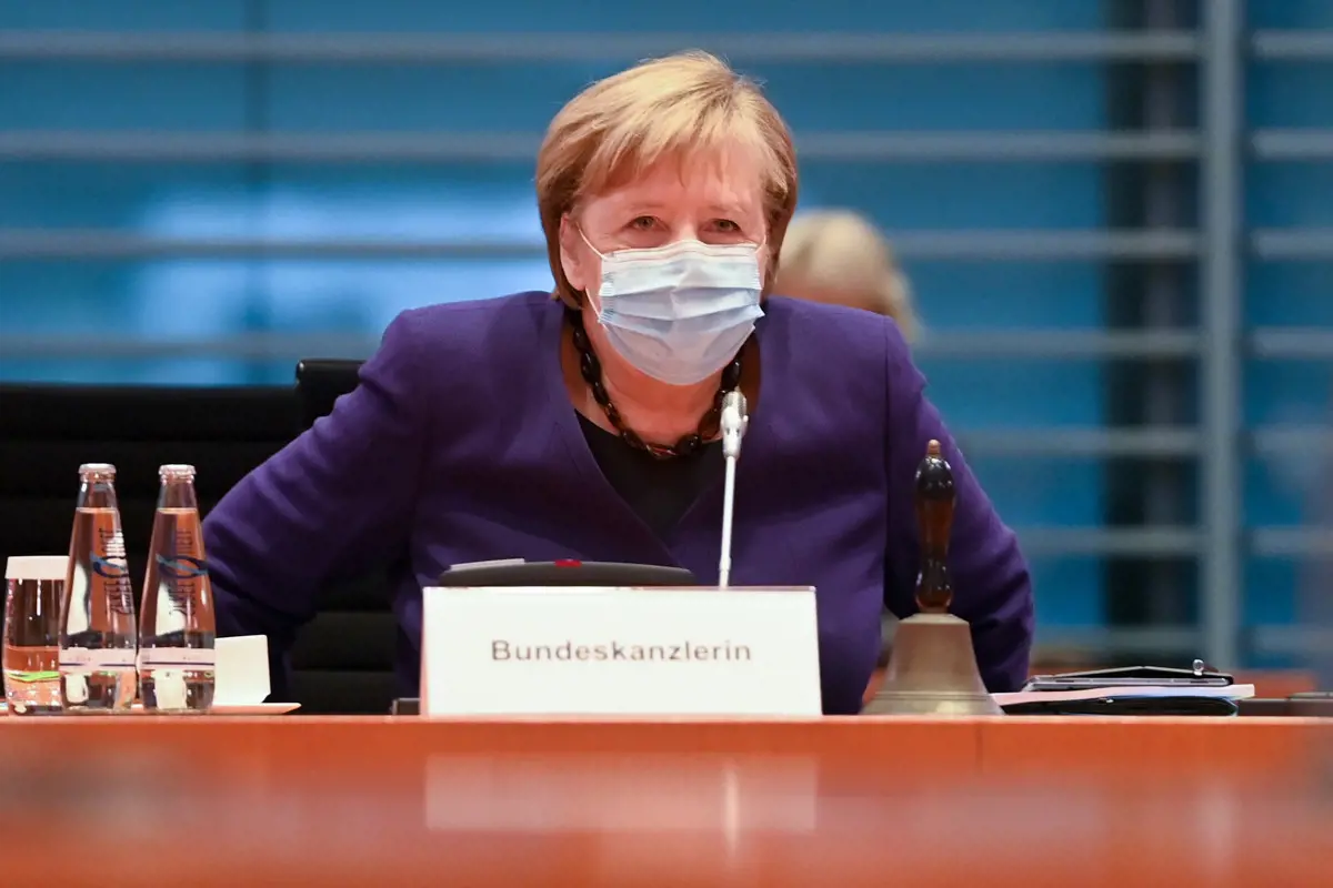 Megkapta első adag oltást Angela Merkel