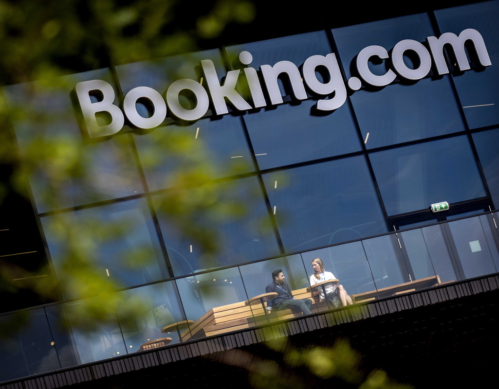Rekordbírság: majdnem 400 millió forintra büntette a GVH a Bookingot