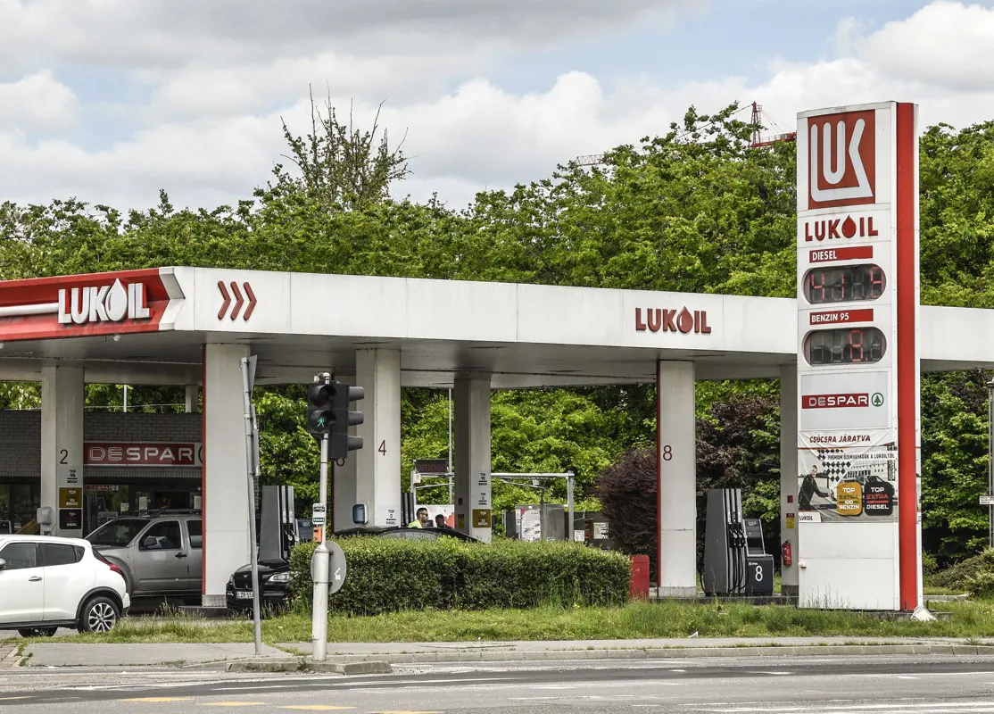A Mol felvásárolja a hazai Lukoil-kutakat