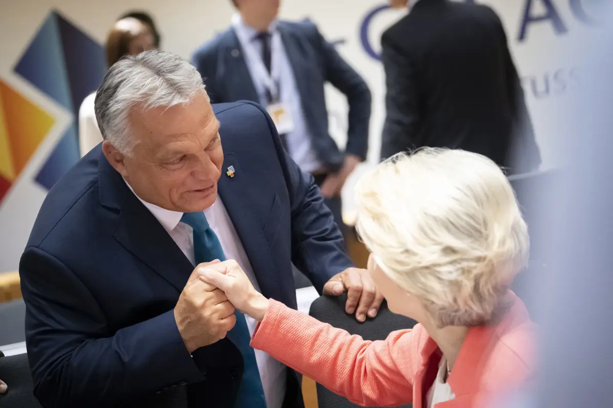 Megszavazta az EP a pert az Európai Bizottság ellen az Orbán-kormánynak utalt 10 milliárd euró miatt