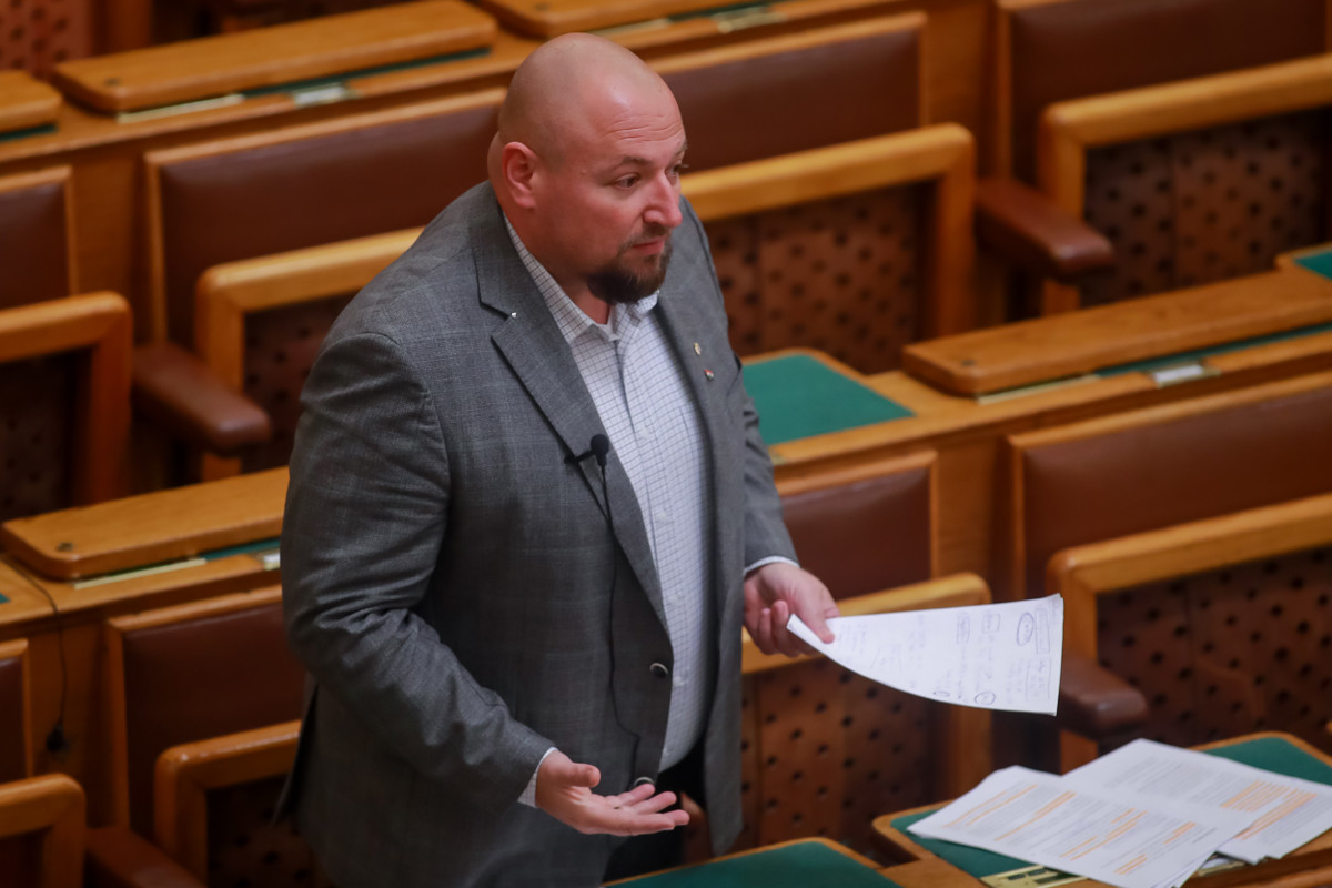 Ander: Legyünk hálásak azon védőnőknek, akik oda is bemennek, ahová a kigyúrt rendőr sem szívesen!