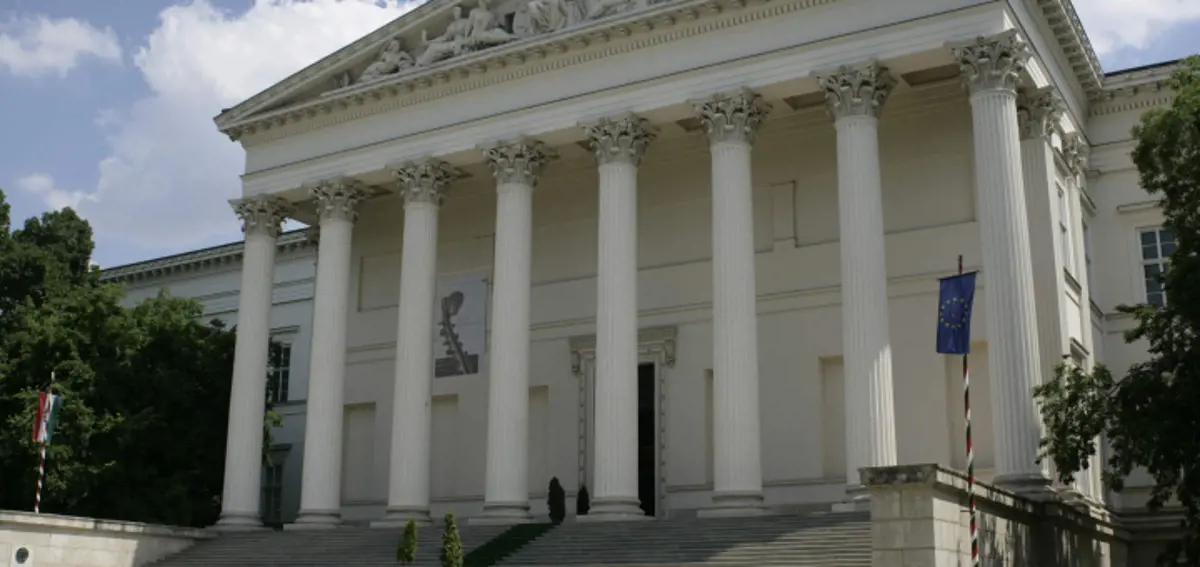 A Magyar Nemzeti Múzeumra is szemet vetett a NER