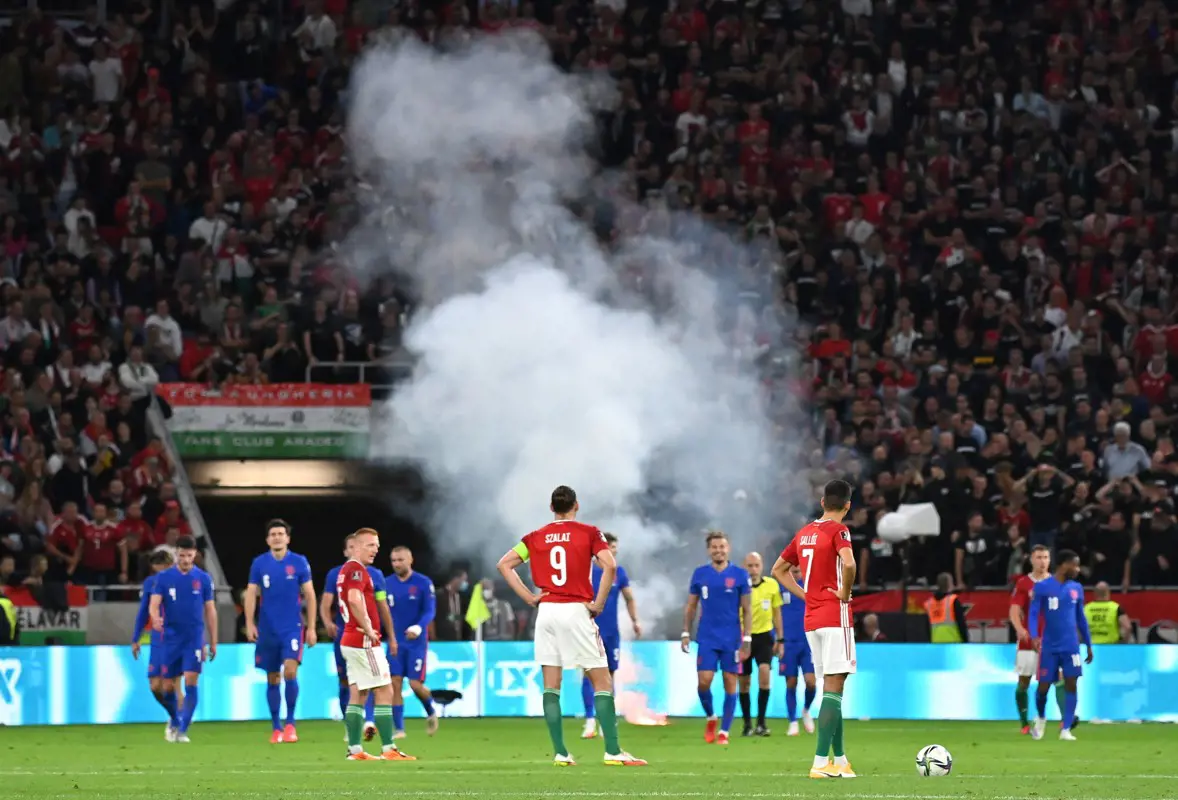 Az angol szövetség a FIFA-hoz fordult a magyar drukkerek állítólagos rasszista megnyilvánulásai miatt