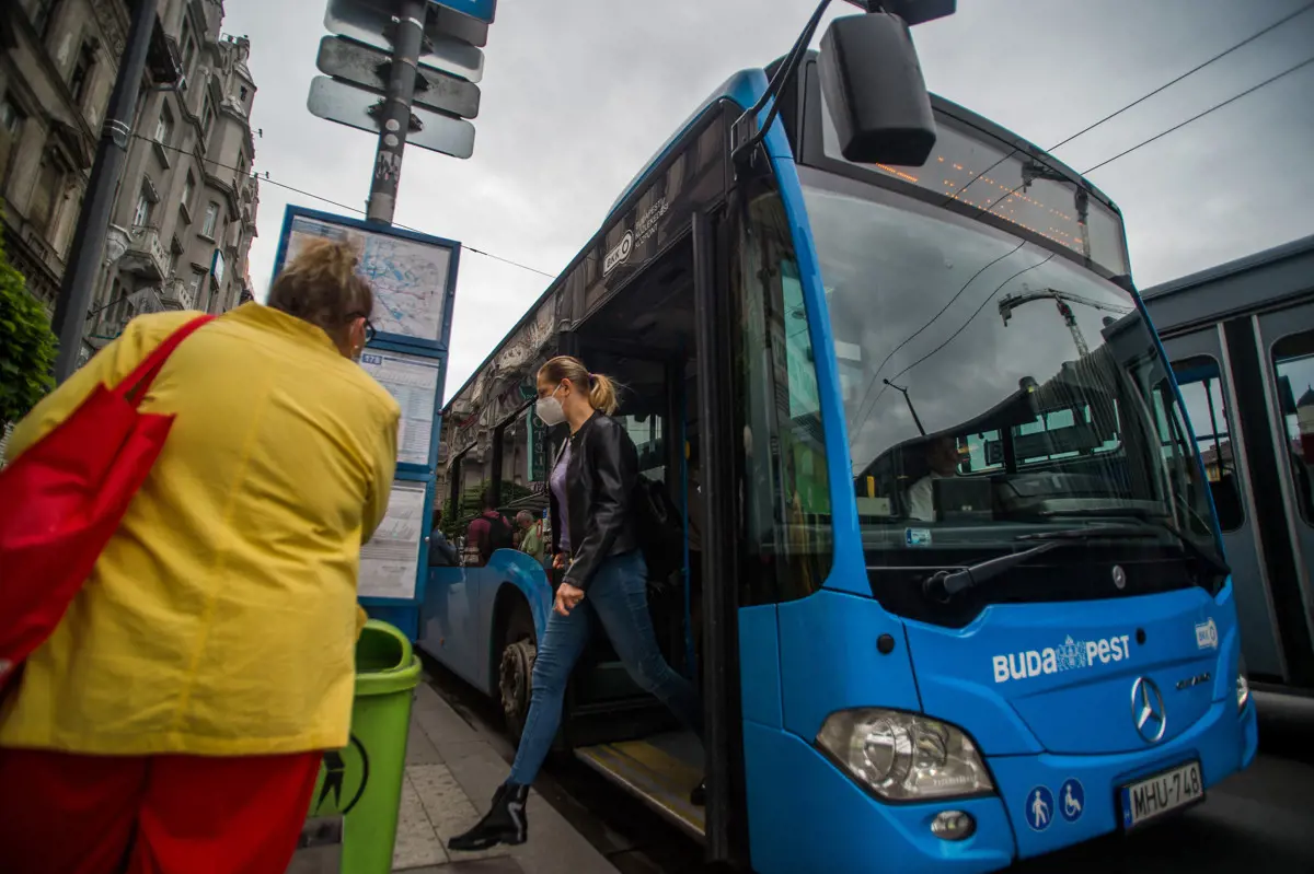 Százötven új autóbusz áll forgalomba Budapesten jövőre