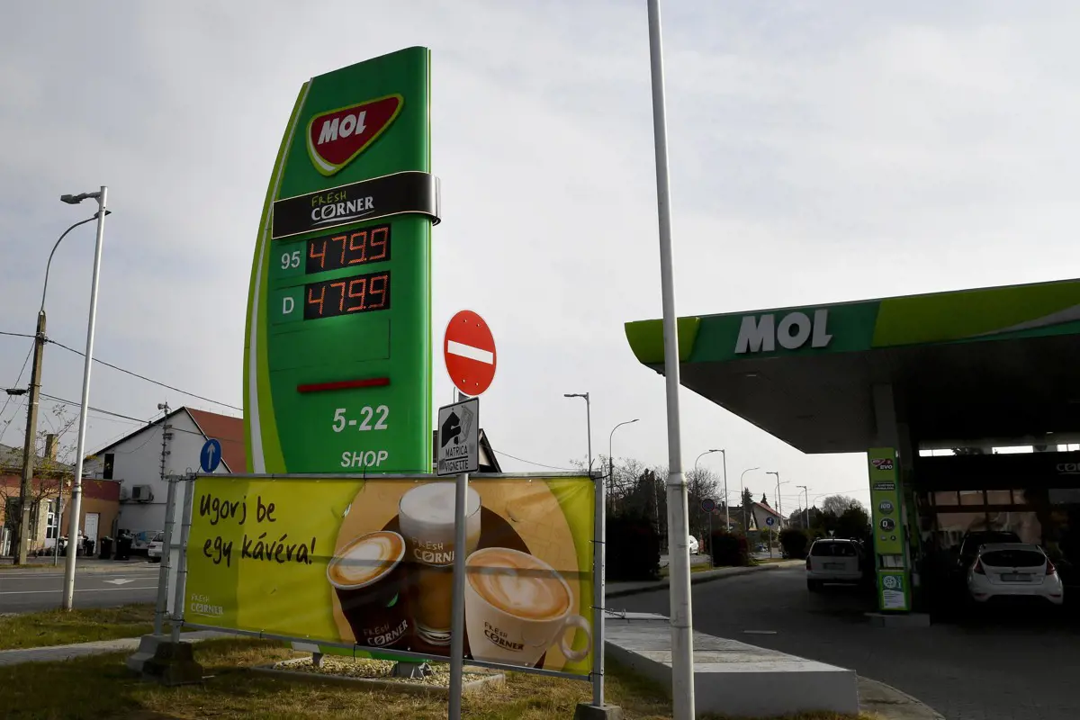 Jövő héten csak az üzemanyag 25 százalékát kapják meg a benzinkutak a MOL-tól