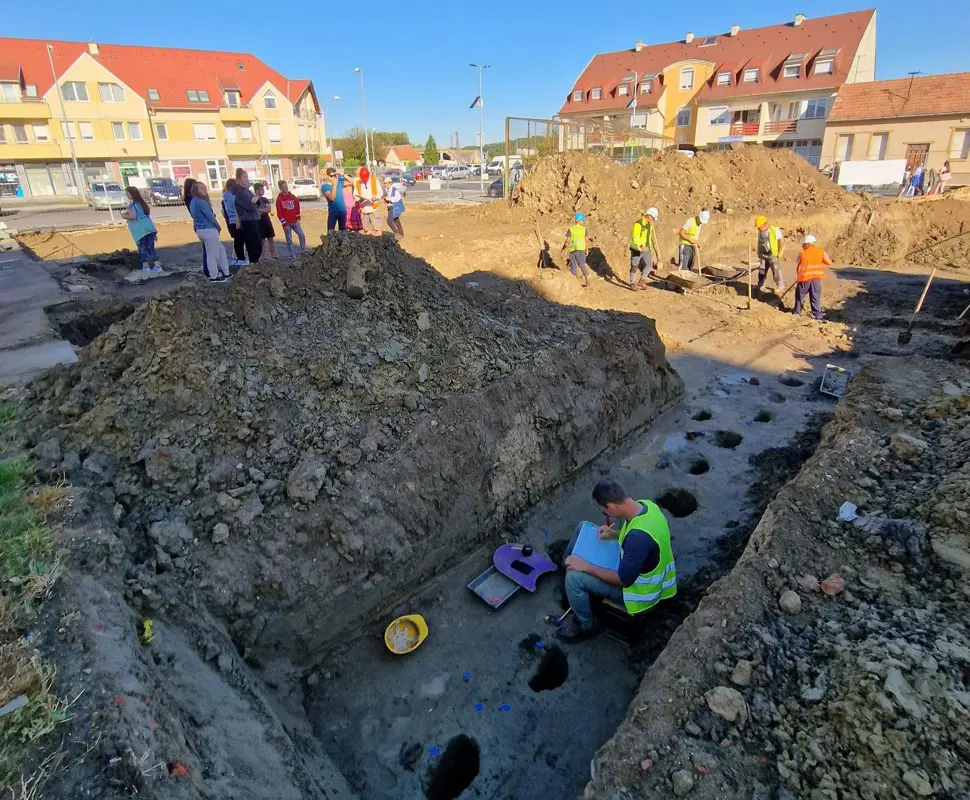 Középkori magyar vár bástyájának maradványaira bukkantak Zalaegerszegnél