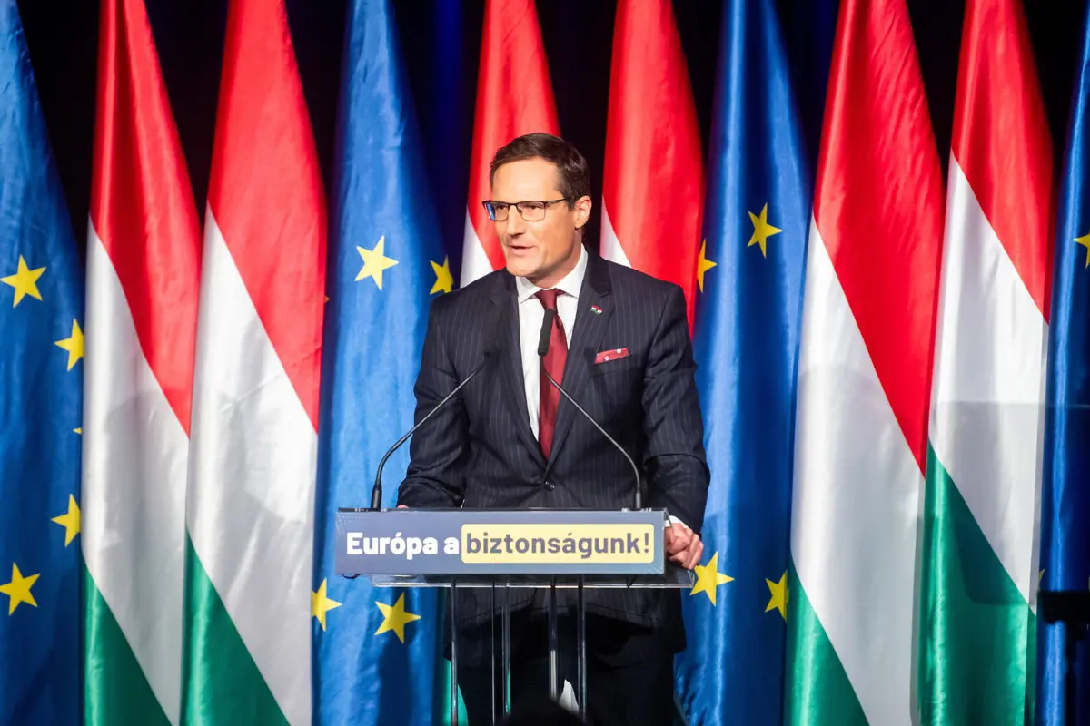 Gyöngyösi Márton: „a magyar kormány teszi a hülyét, és a Bizottságnak csak ilyen normaszövegeket küldözget”