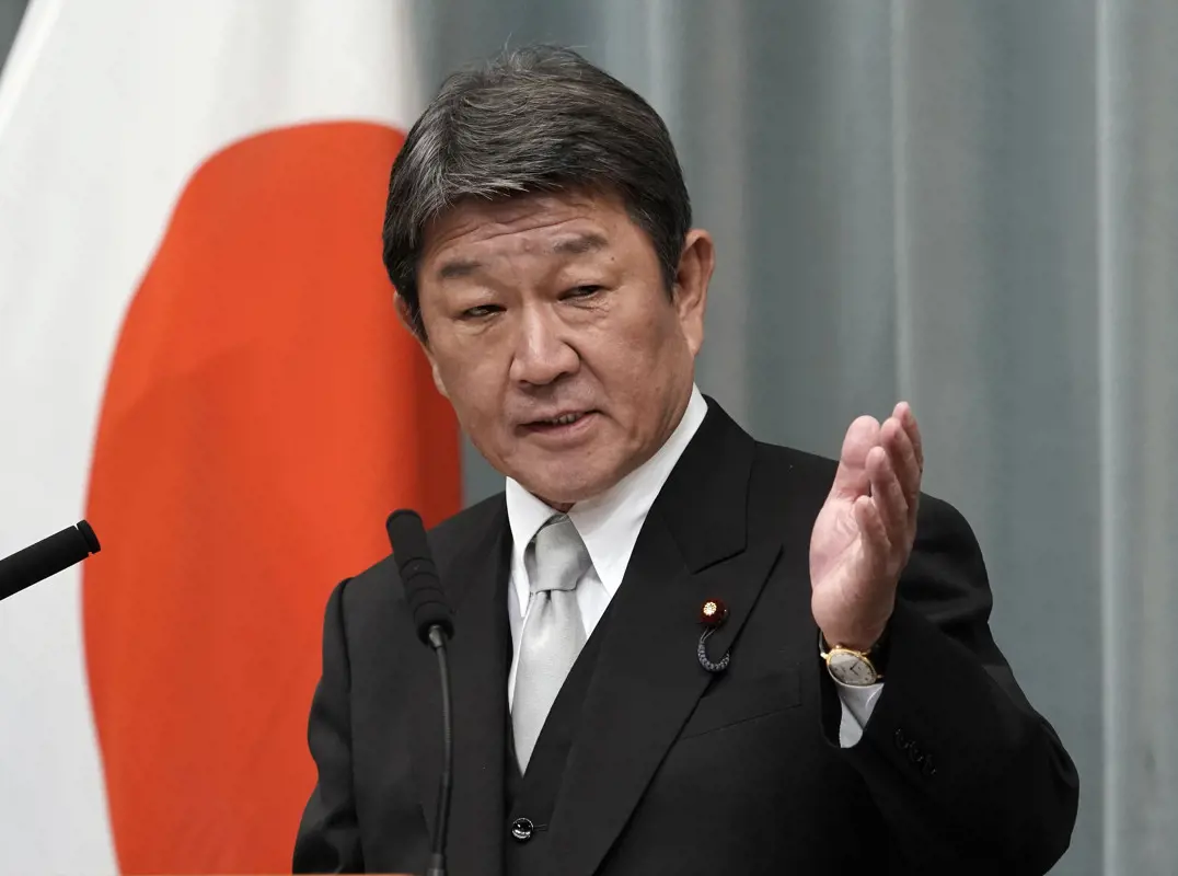 A japán külügyminiszter szerint Oroszország törvénytelen megszállás alatt tart négy szigetet
