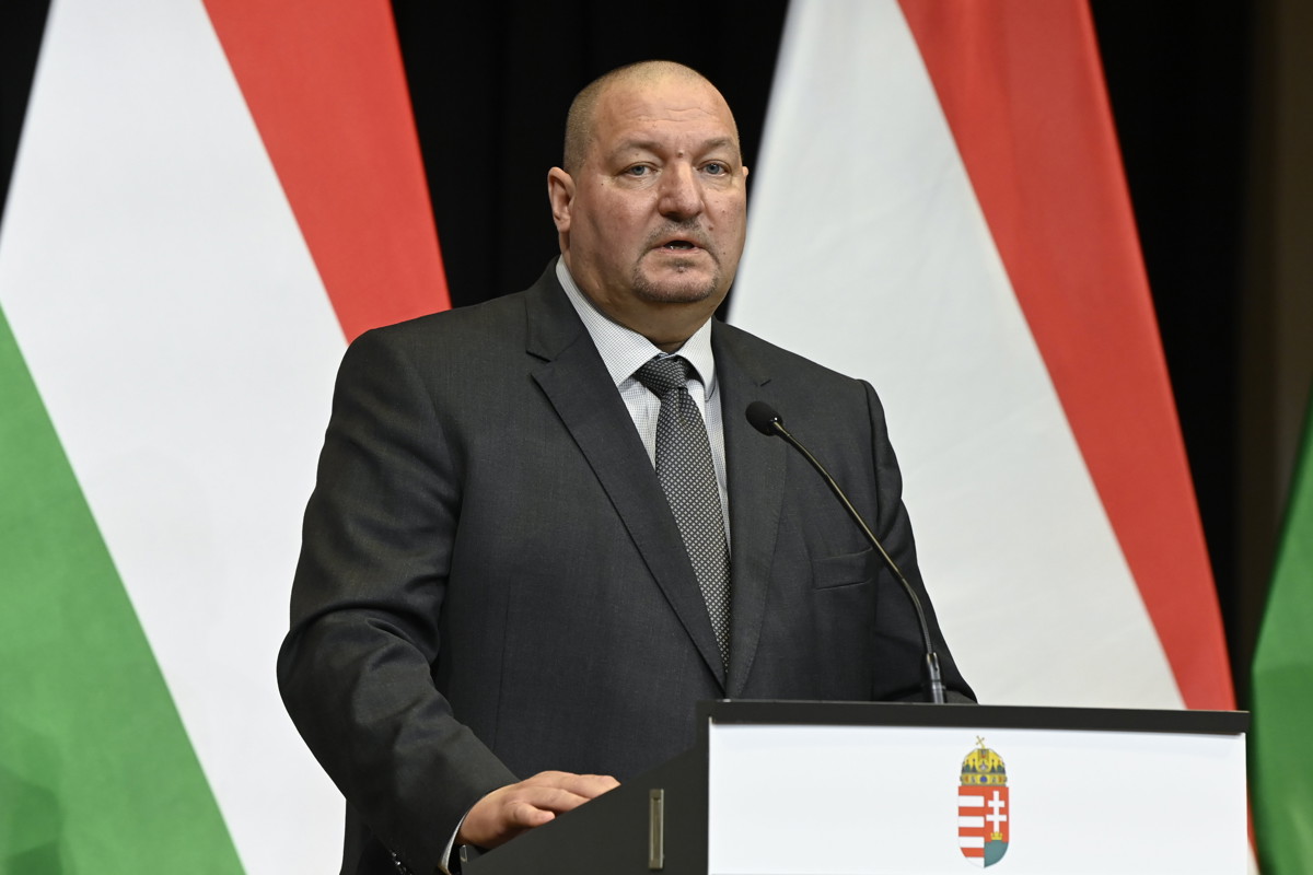 Közpénzek zuhataga ömlik a NER „civil” szervezeteire