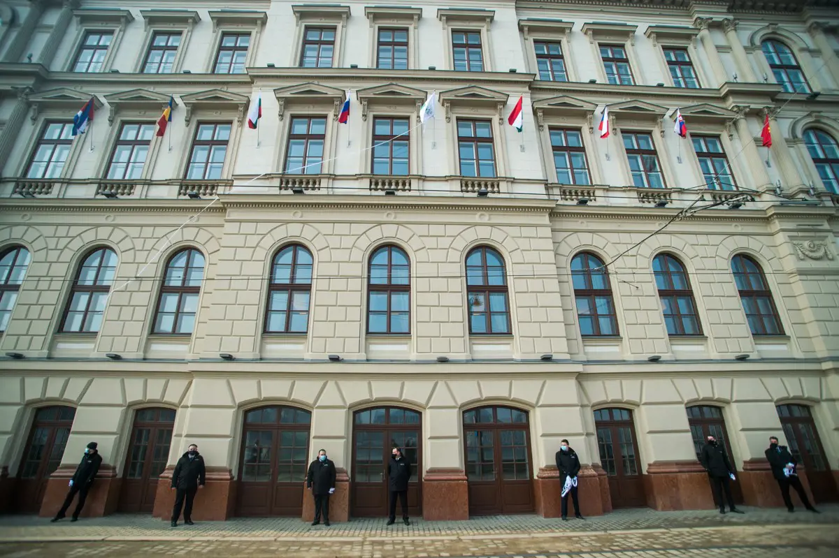 A Fitch Ratings is leminősítette a budapesti székhelyű orosz "kémbankot"