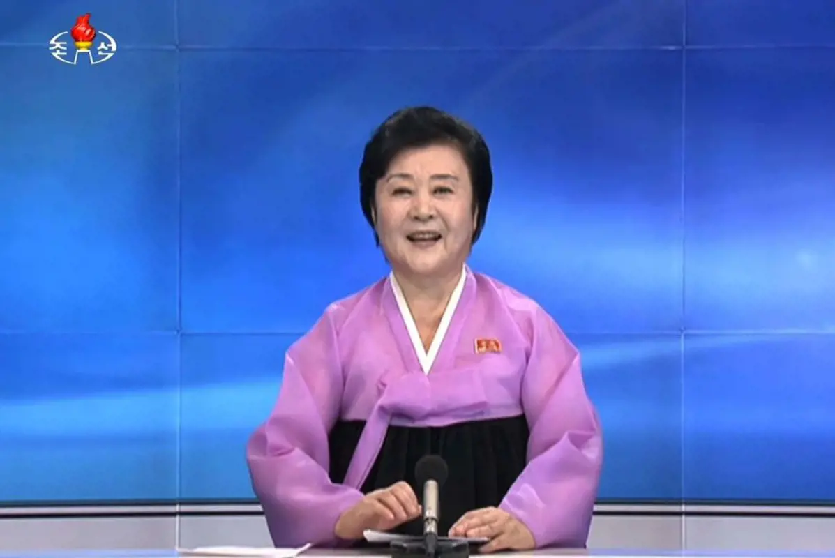 Megszolgálta: Kim Dzsongun luxusingatlant adott a legismertebb észak-koreai bemondónőnek