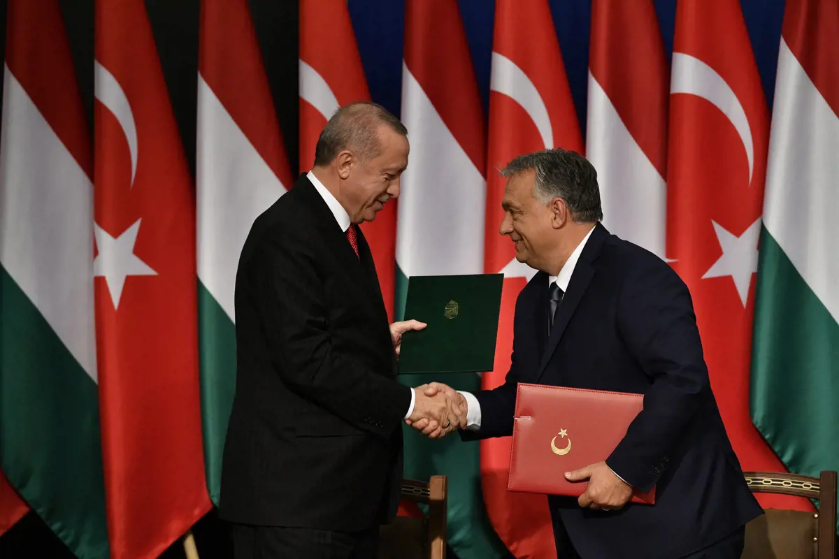 Erdogan köszönetet mondott a magyar kormánynak azért, hogy kiállt Törökország mellett