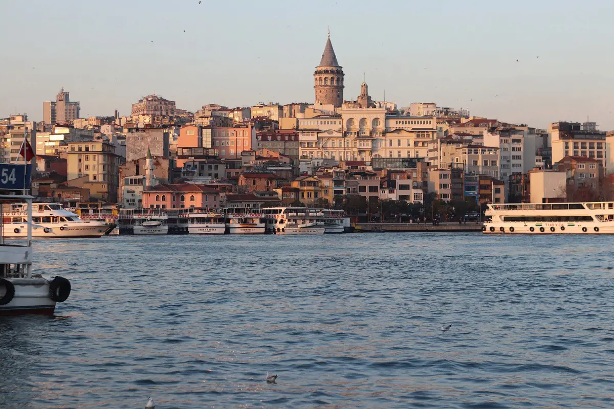 Törökországban ismét négyezer felett a napi pozitív tesztek száma