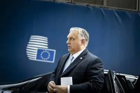 Már megint EU-s pénzektől eshetünk el az Orbán-kormány miatt