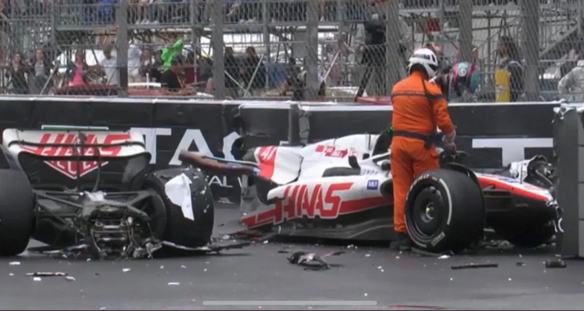 Kettétört Mick Schumacher autója a Monacói Nagydíjon, Pérez nyerte a futamot