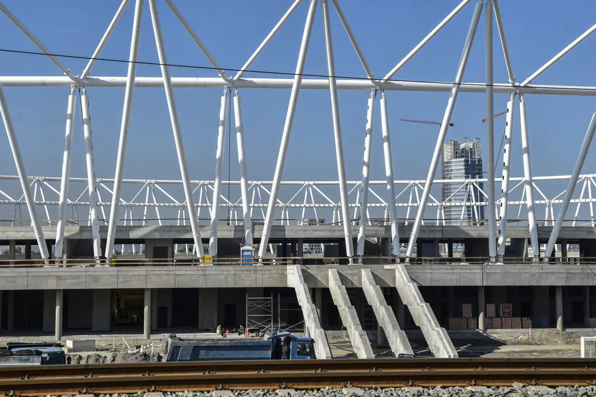 Túl lassan halad a világbajnokságra szánt atlétikai stadion építése