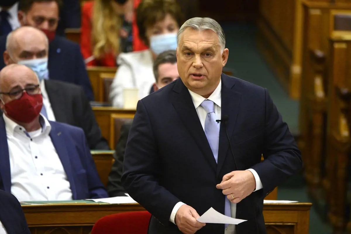 Orbán: Ha nem vagyunk beoltva, kiskarácsonyunk lesz